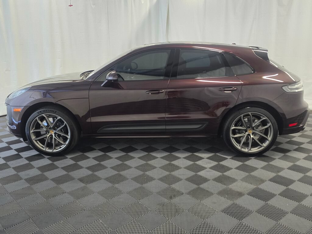 Certified 2024 Porsche Macan GTS AWD/4WD image 2