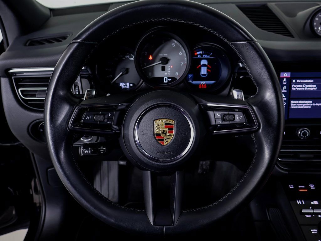 Certified 2023 Porsche Macan S image 11