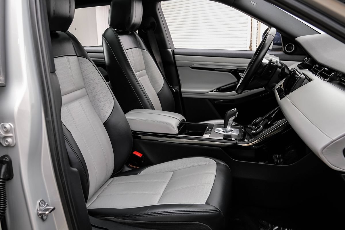 Used 2020 Land Rover Range Rover Evoque R-Dynamic HSE AWD/4WD image 38