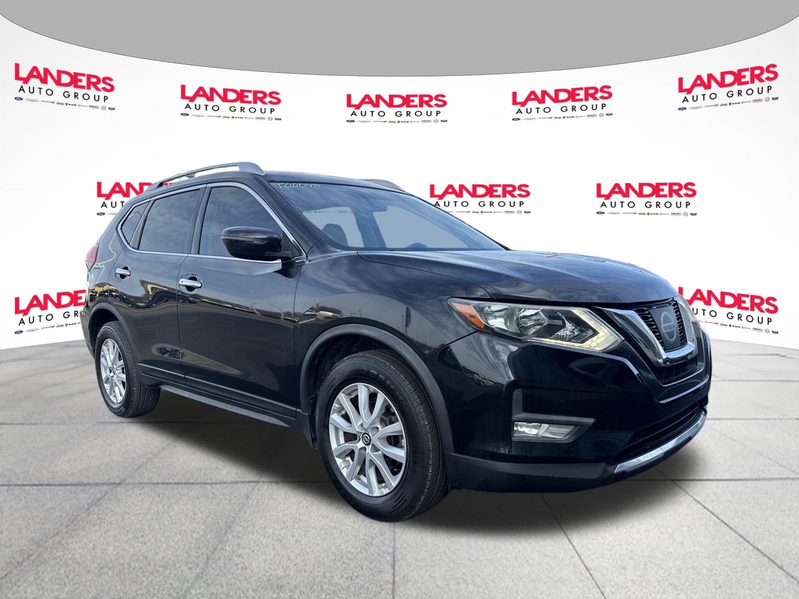 Used 2017 Nissan Rogue SV
