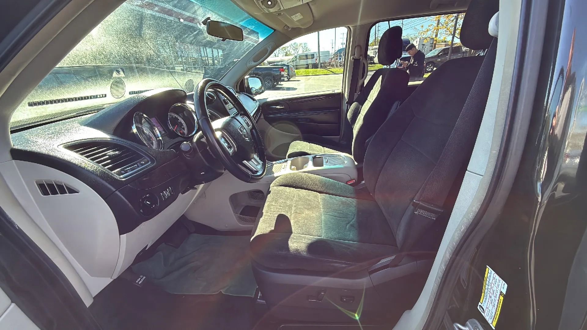 Used 2012 Dodge Grand Caravan Crew image 18