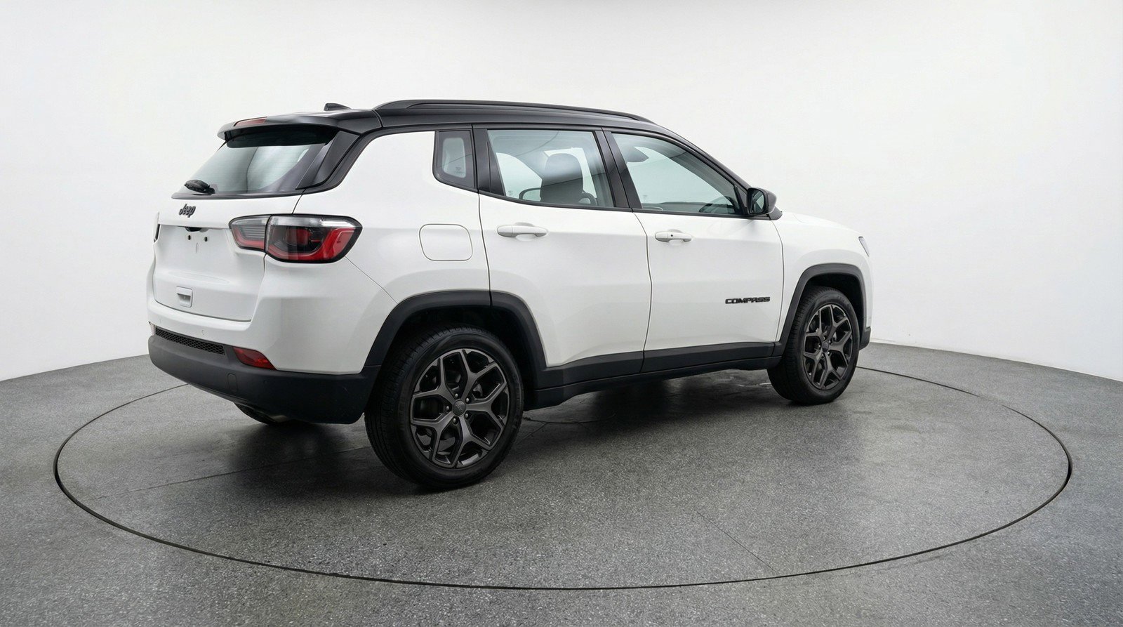 Used 2025 Jeep Compass Limited image 9