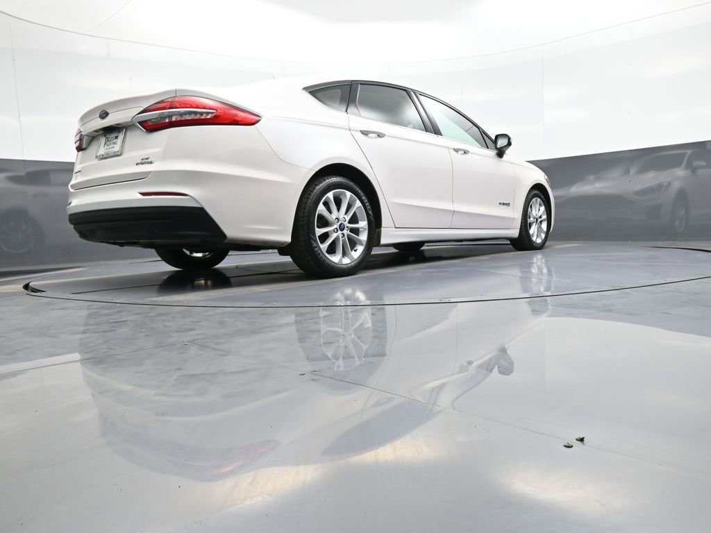 Used 2019 Ford Fusion SE FWD image 29
