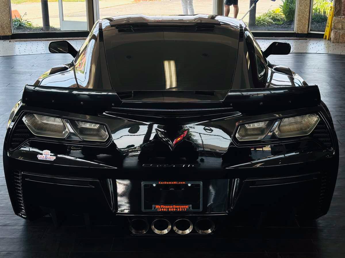 Used 2016 Chevrolet Corvette Z06 w/ 2LZ Preferred Equipment Group RWD image 8