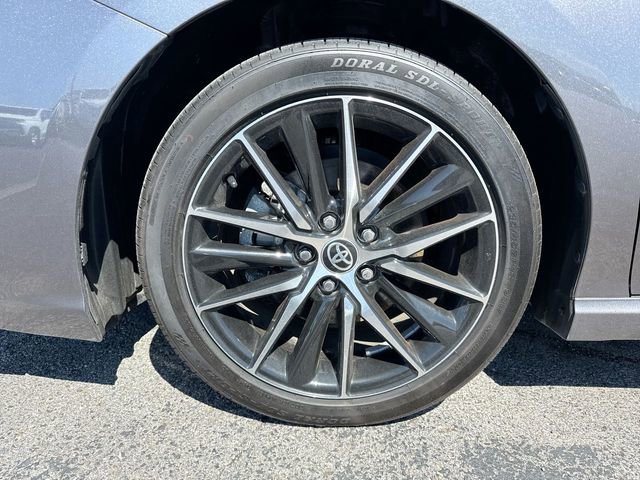 Used 2023 Toyota Camry SE w/ Cold Weather Package FWD image 10