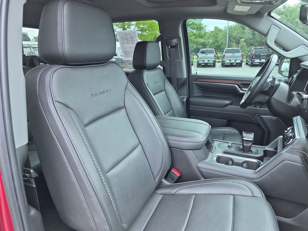 Used 2024 GMC Sierra 1500 Denali AWD/4WD image 37