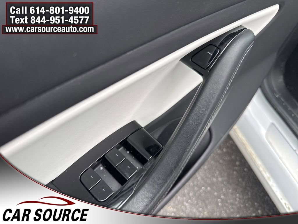 Used 2019 Tesla Model 3 Long Range image 13