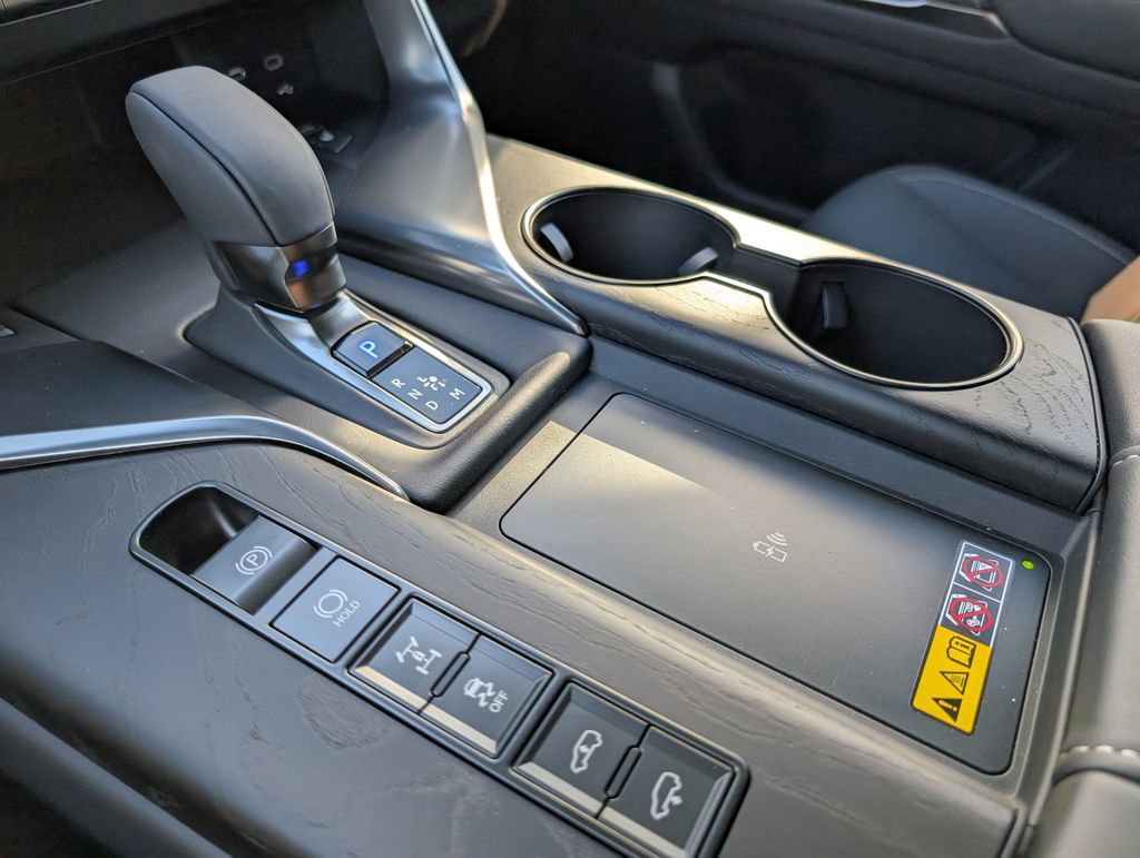 New 2025 Lexus LX 700h Luxury image 16