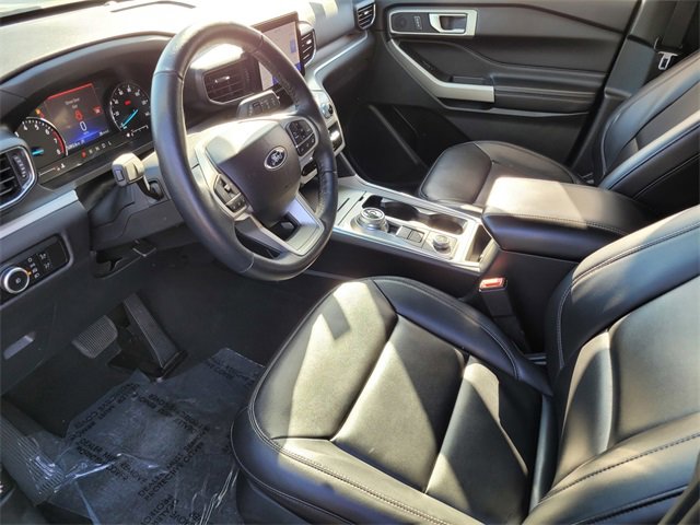Used 2023 Ford Explorer XLT w/ Equipment Group 202A image 17