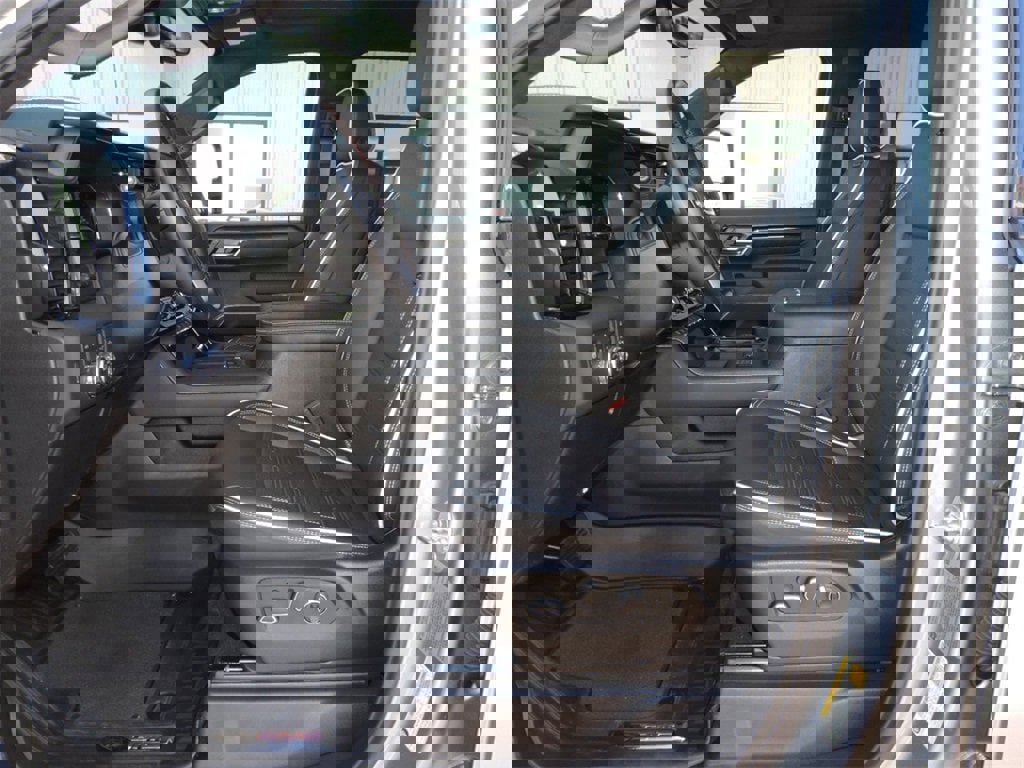 Certified 2025 GMC Sierra 2500 AT4X image 23