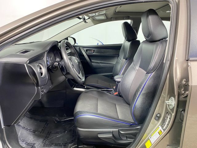 Certified 2018 Toyota Corolla SE w/ SE Premium Package FWD image 10