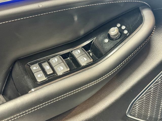 Used 2022 Jeep Grand Cherokee Overland w/ Luxury Tech Group IV image 44