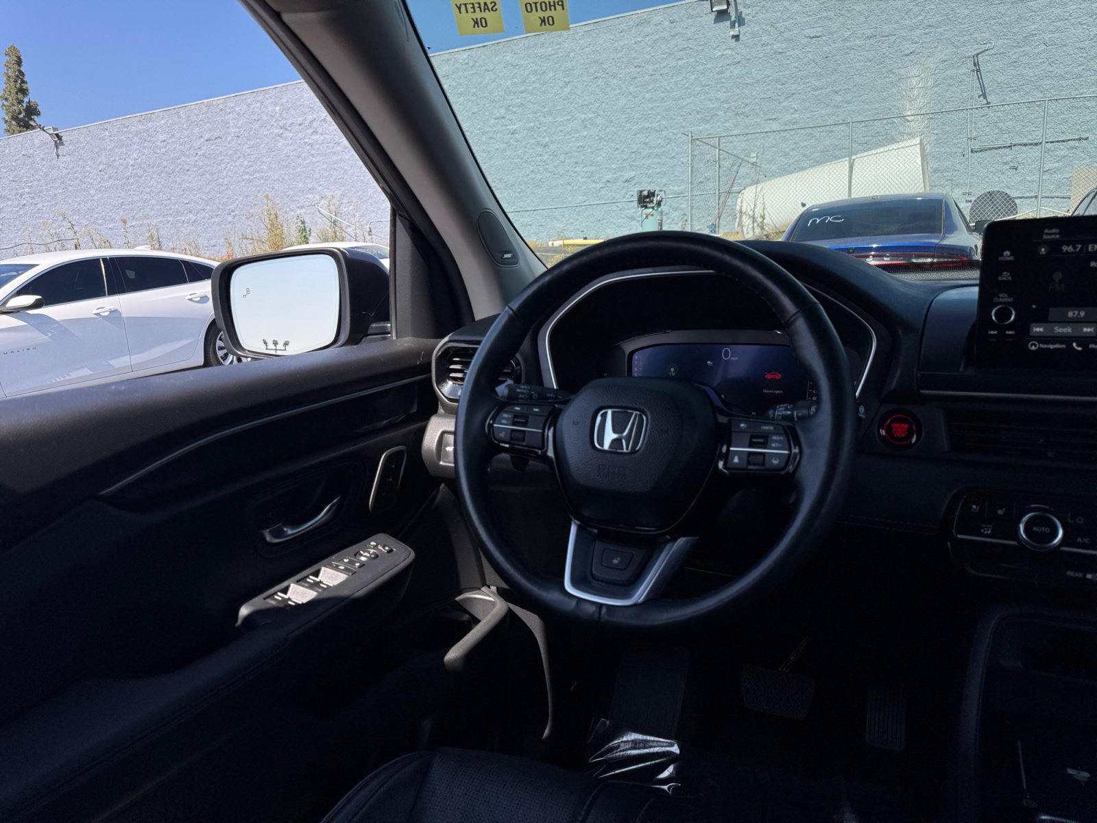 Used 2025 Honda Pilot Elite image 19