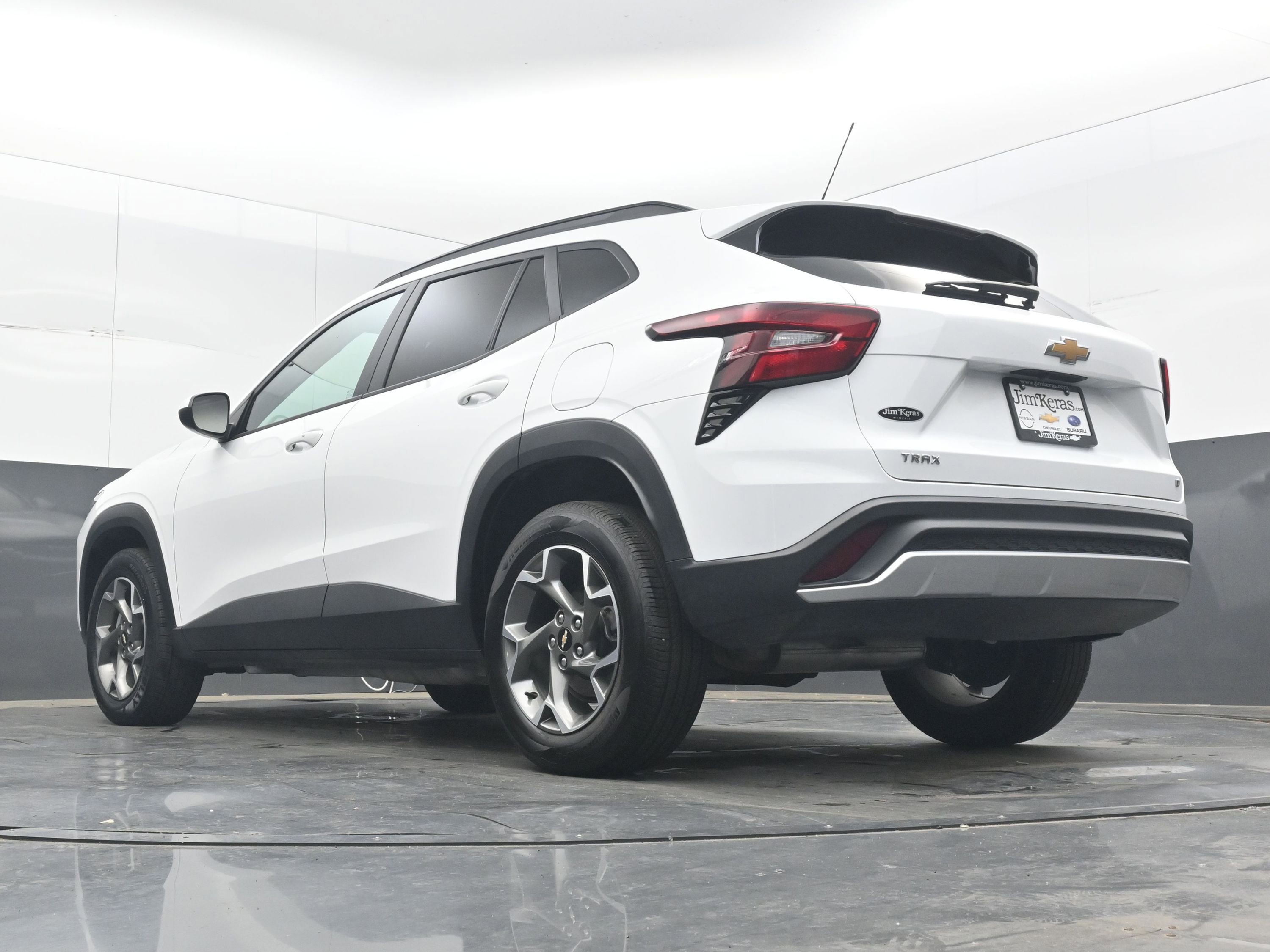 Used 2025 Chevrolet Trax LT w/ LT Convenience Package FWD image 25