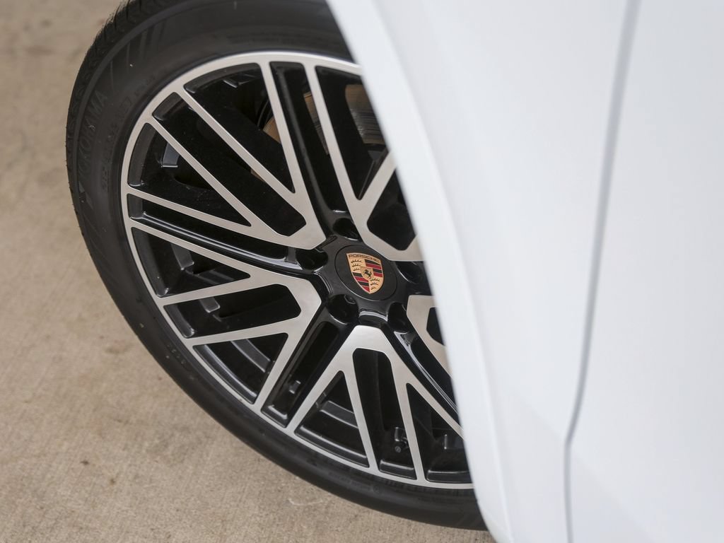 New 2026 Porsche Cayenne AWD/4WD image 14
