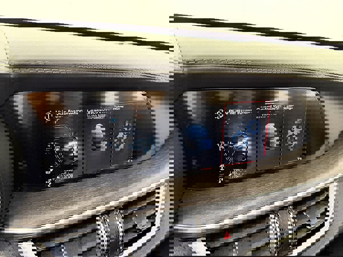 Used 2021 Alfa Romeo Stelvio Ti w/ Premium Package image 31