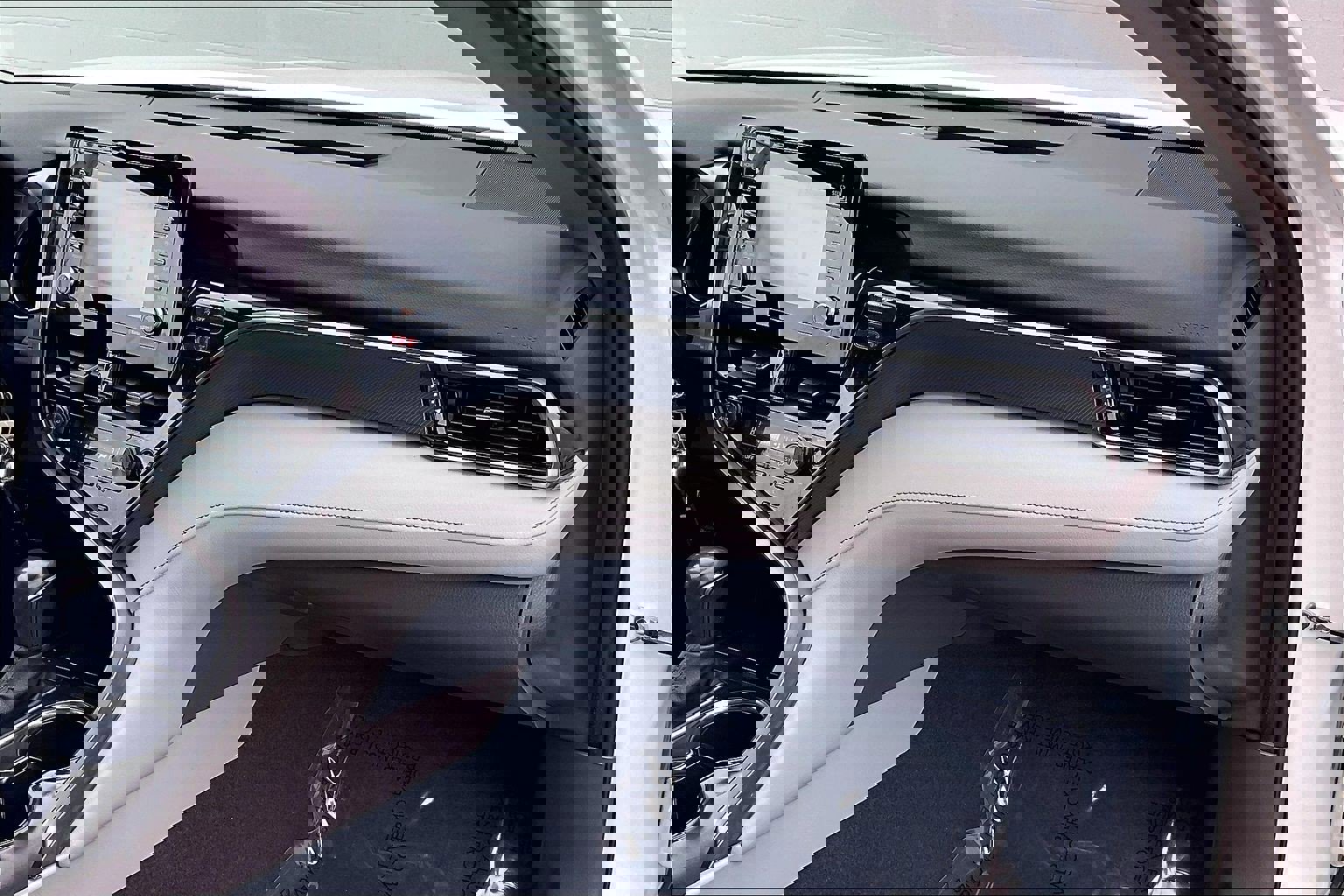 Used 2023 Toyota Camry SE image 21