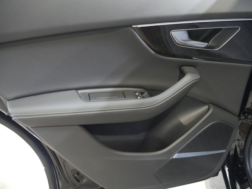 New 2026 Audi Q8 Premium Plus image 22