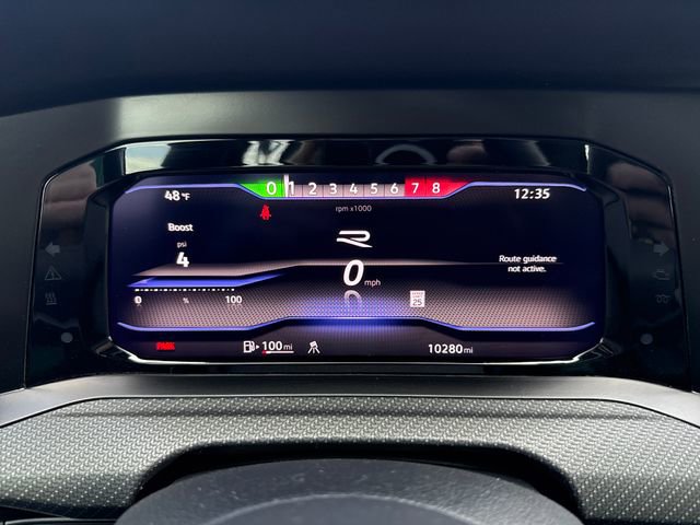 Used 2024 Volkswagen Golf R image 25