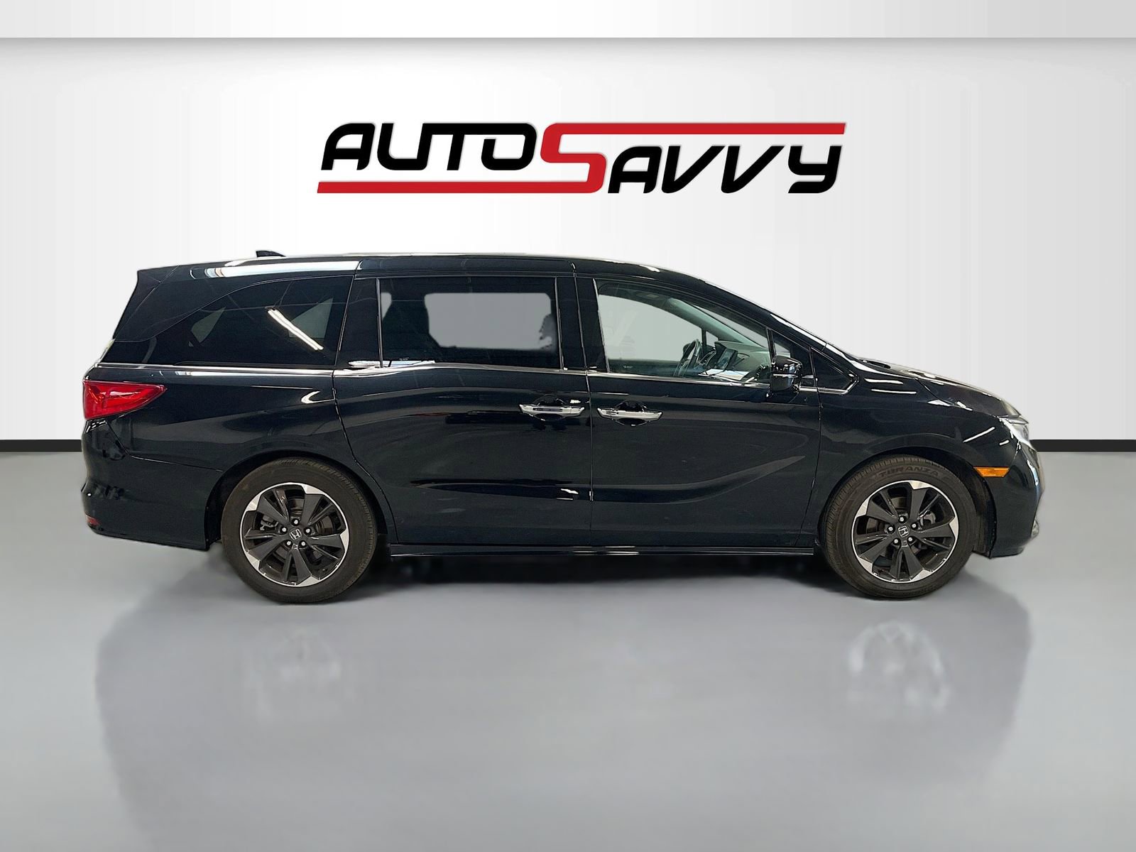 Used 2024 Honda Odyssey Elite