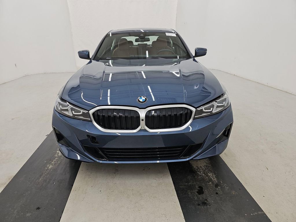 Used 2025 BMW 330i xDrive Sedan image 2