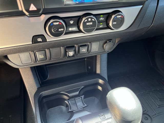 Used 2021 Toyota Tacoma SR5 RWD image 27