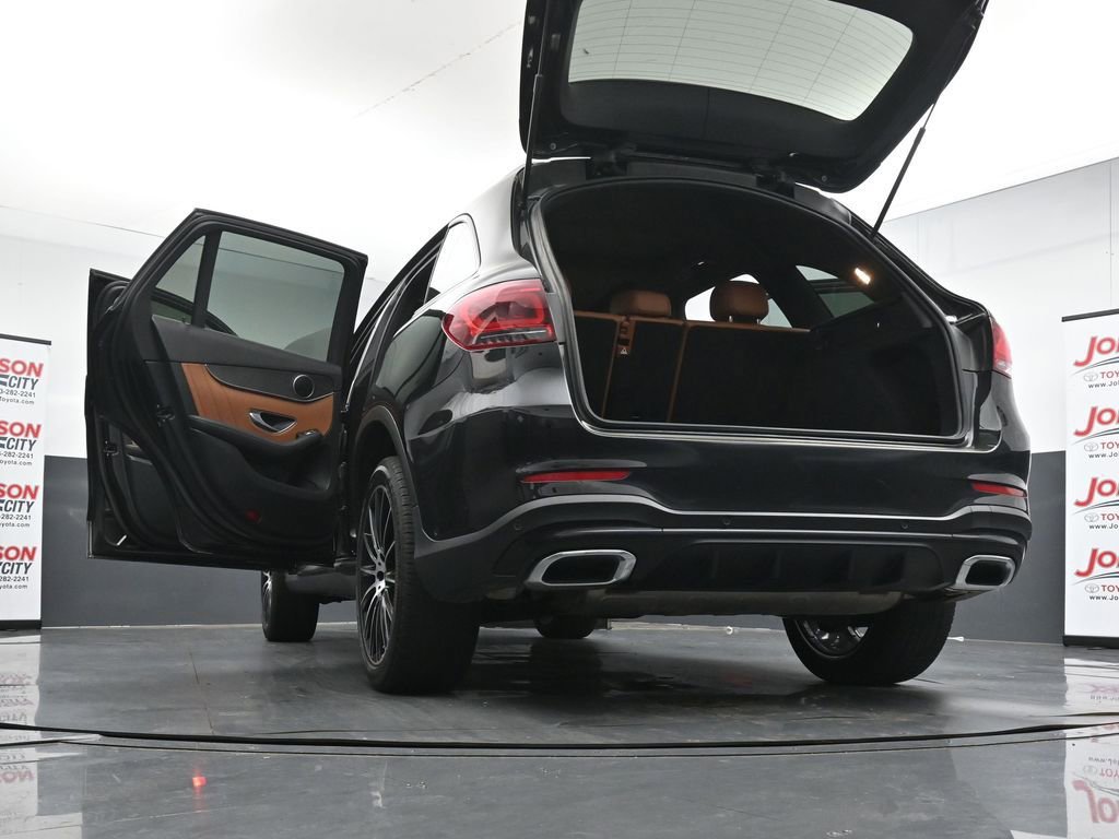 Used 2021 Mercedes-Benz GLC 300 4MATIC image 30
