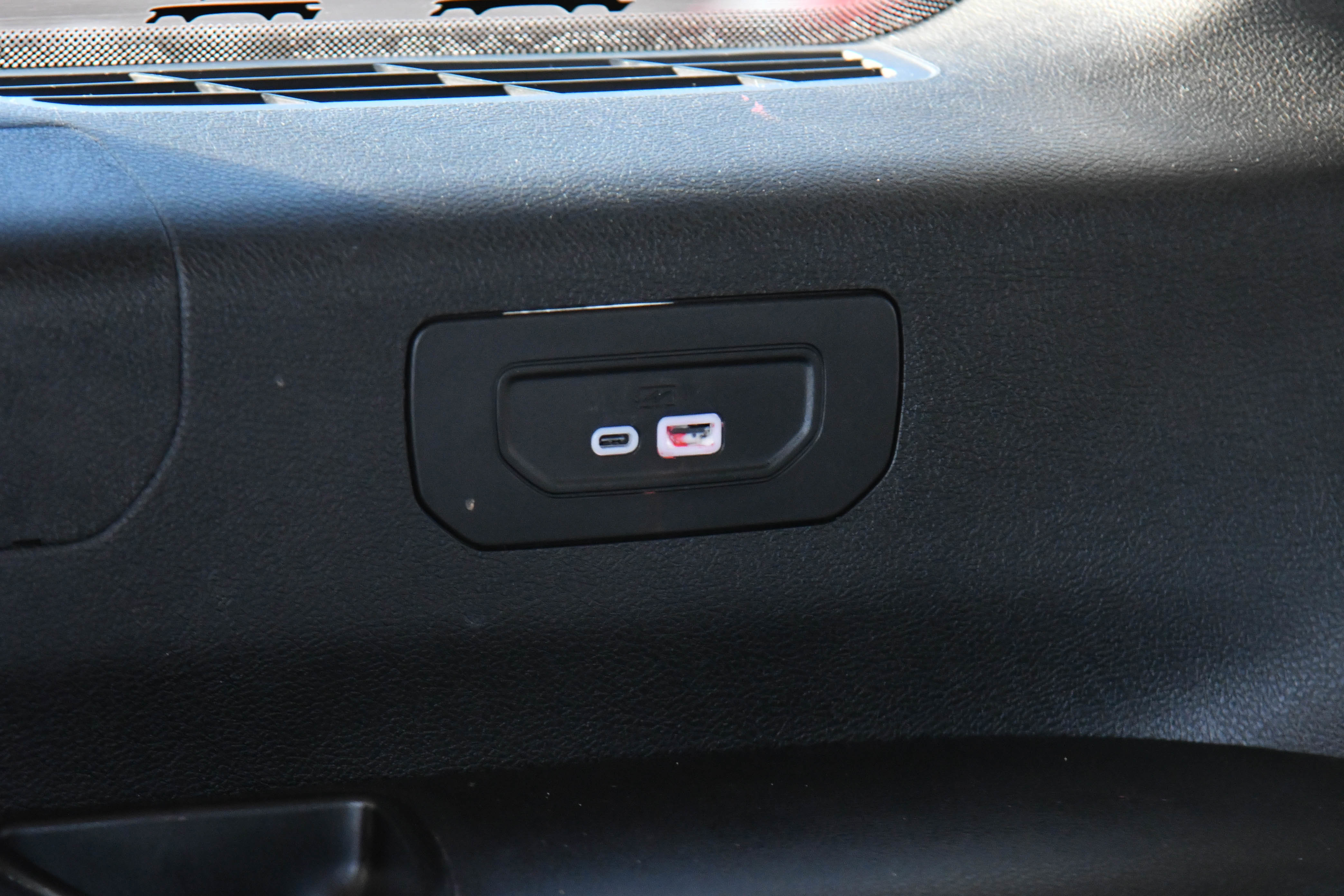 Used 2022 Jeep Grand Cherokee L Limited image 43