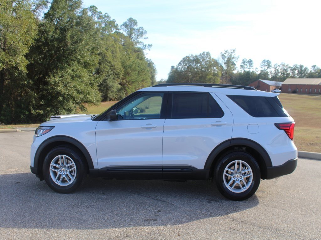 New 2026 Ford Explorer Active w/ Active Comfort Package image 12