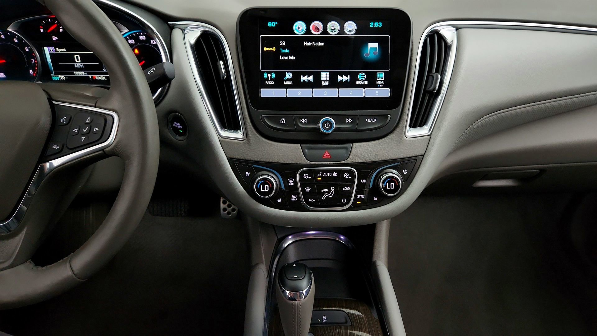 Used 2016 Chevrolet Malibu Premier FWD image 21