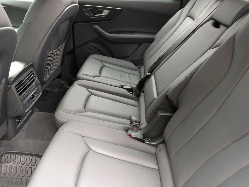 Used 2023 Audi Q7 2.0T Premium w/ Convenience Package AWD/4WD image 20