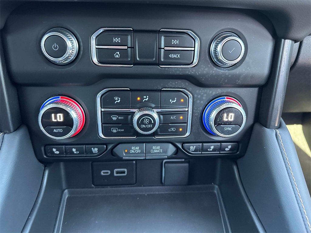 Certified 2024 GMC Yukon XL AT4 w/ AT4 Premium Package image 31