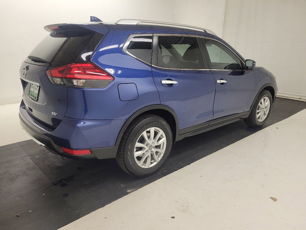 Used 2017 Nissan Rogue SV FWD image 10
