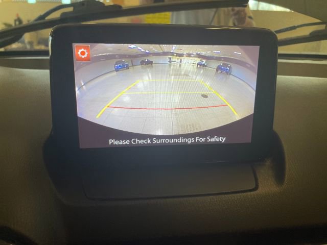 Used 2020 Toyota Yaris XLE image 22