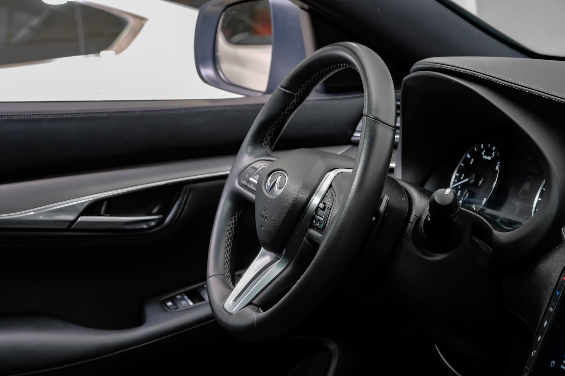 Used 2023 INFINITI QX55 Luxe w/ Cargo Package image 18