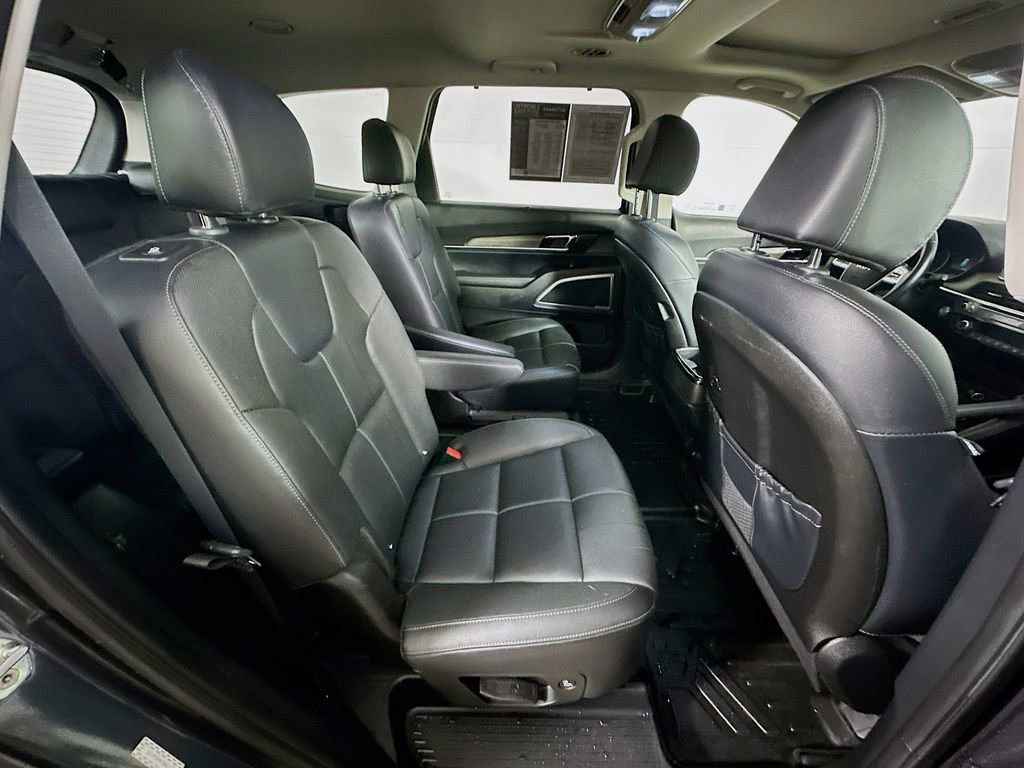 Used 2022 Kia Telluride EX w/ EX Premium Package image 11