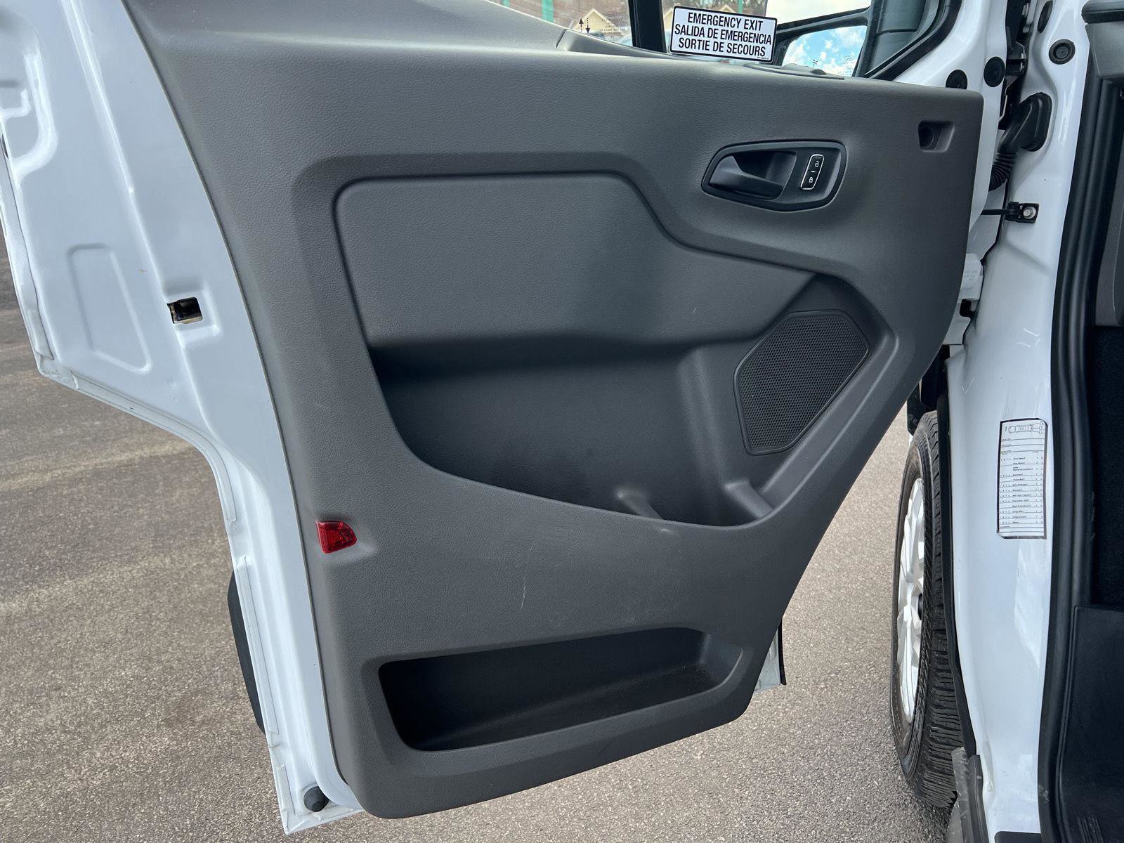 Used 2024 Ford Transit 350 XLT image 13