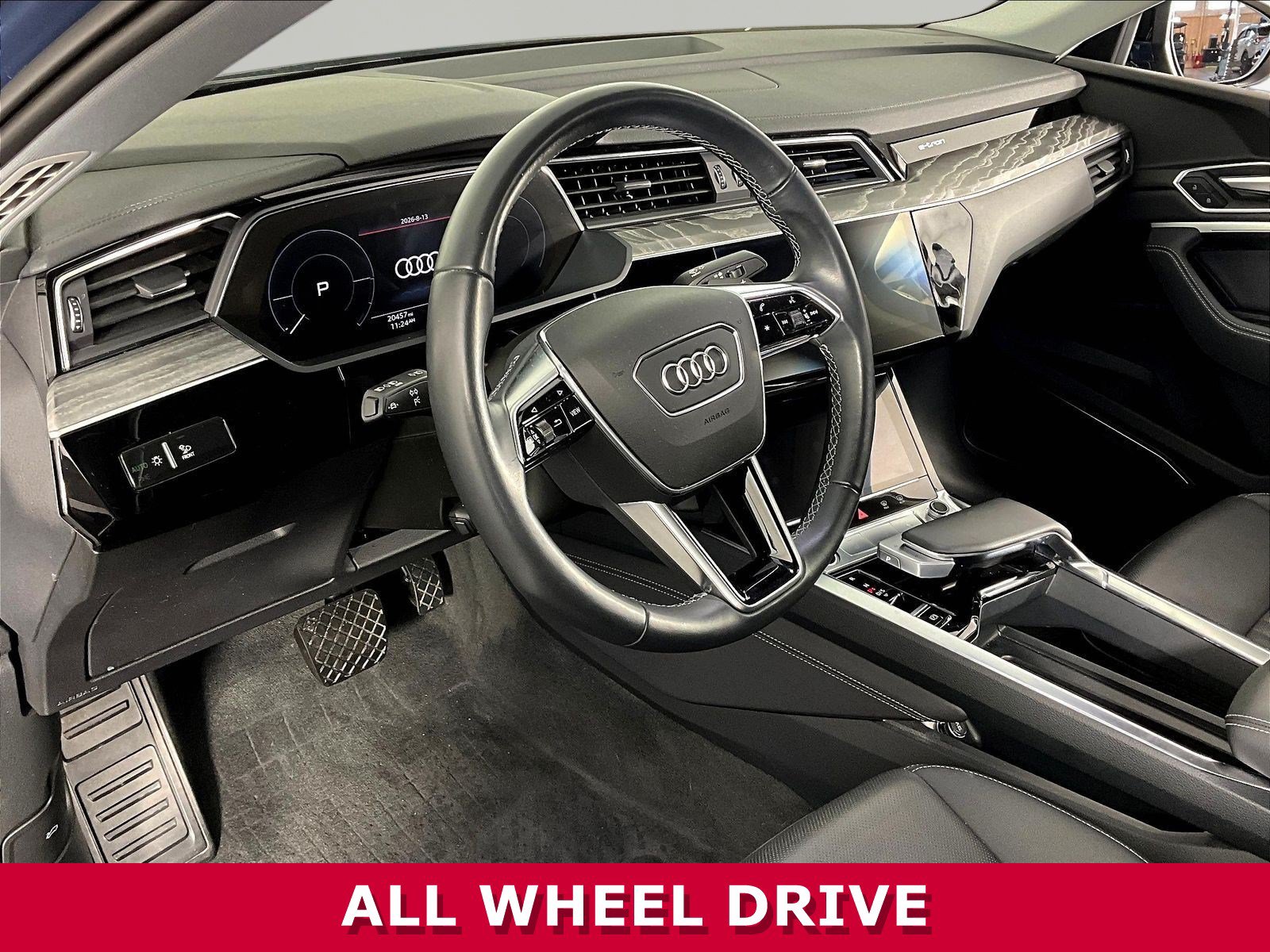 Used 2022 Audi e-tron Premium Plus w/ Premium Plus Package AWD/4WD image 16