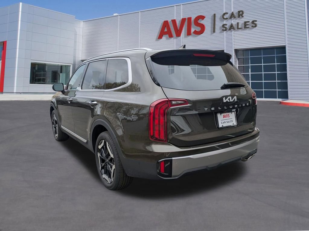 Used 2025 Kia Telluride S image 9