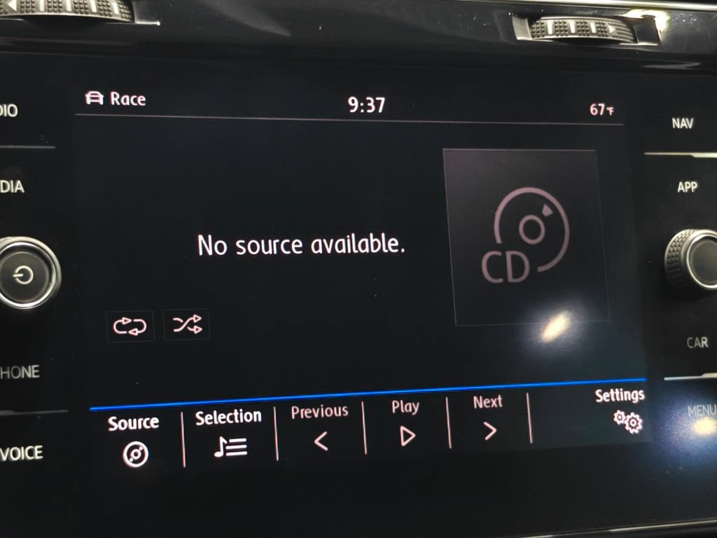 Used 2019 Volkswagen Golf R 4-Door AWD/4WD image 37