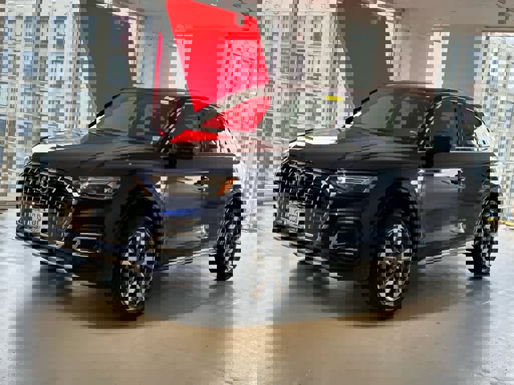 Certified 2025 Audi Q5 2.0T Premium Plus image 1