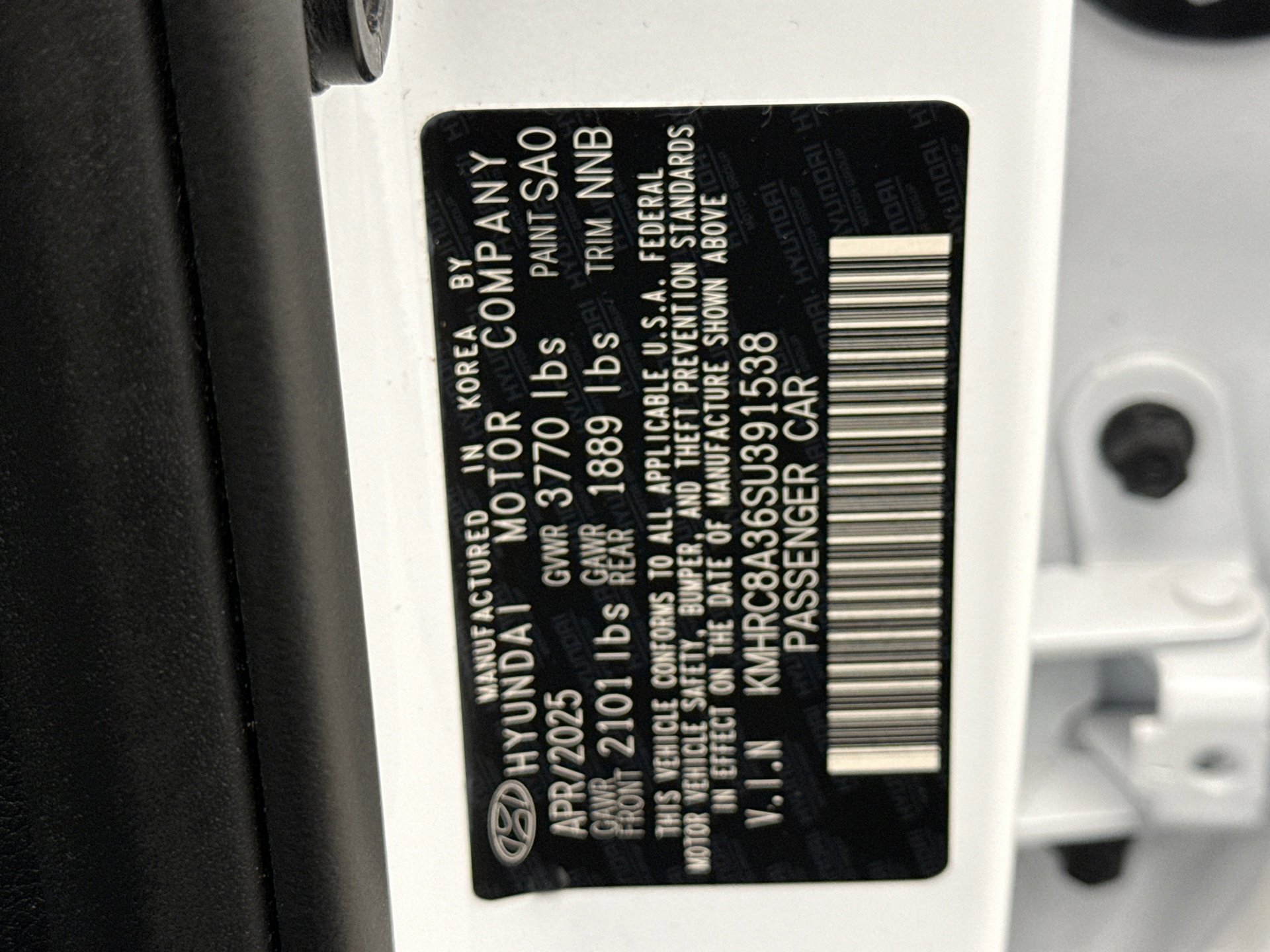 Used 2025 Hyundai Venue Limited image 25