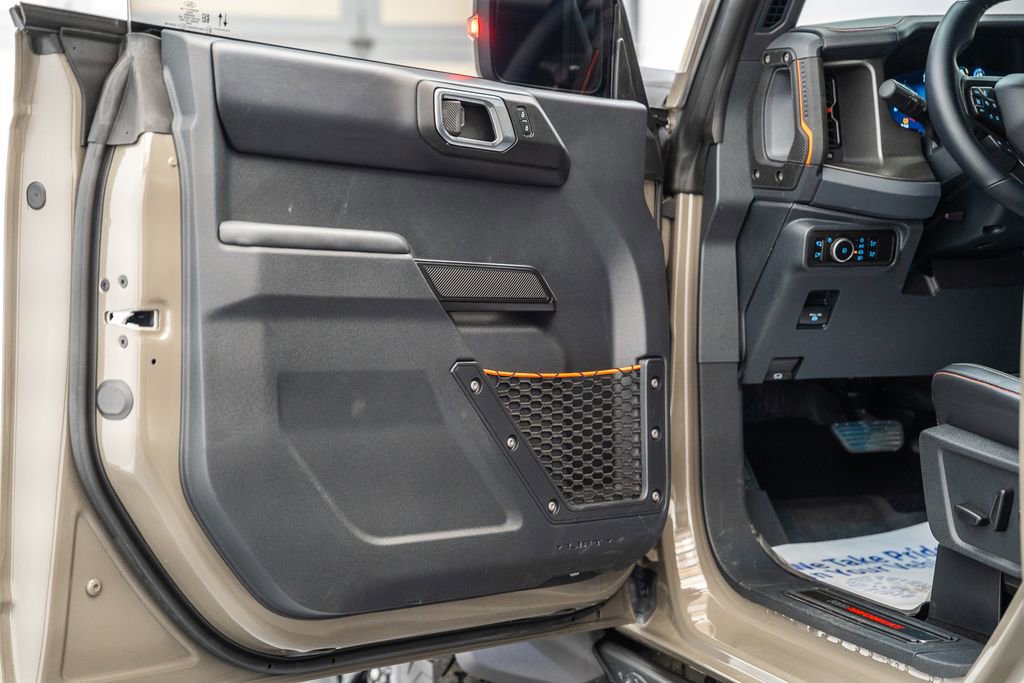 Used 2025 Ford Bronco Raptor AWD/4WD image 48