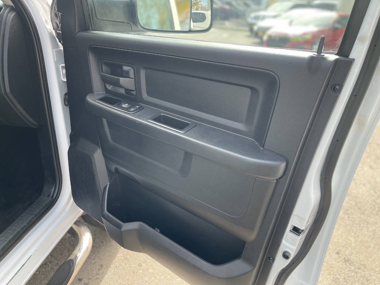 Used 2015 RAM 2500 Tradesman w/ Chrome Appearance Group AWD/4WD image 28