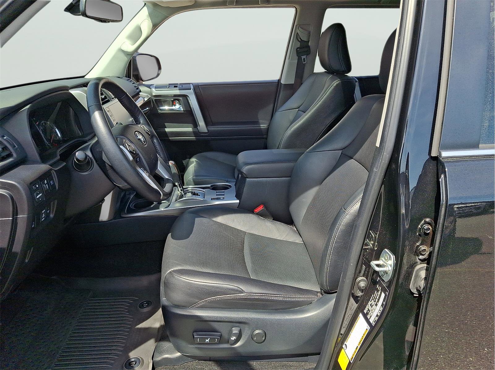 Used 2023 Toyota 4Runner Limited image 76