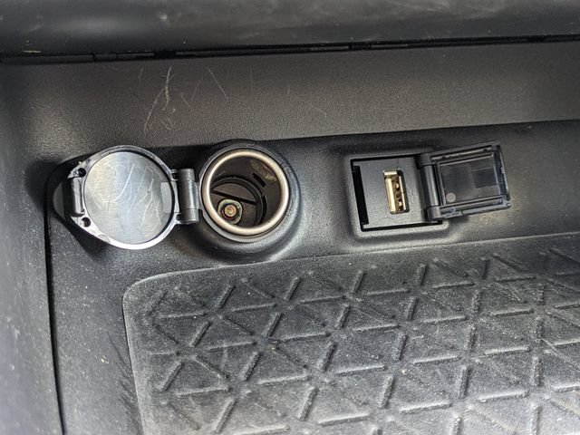 Used 2021 Toyota RAV4 XLE Premium FWD image 31