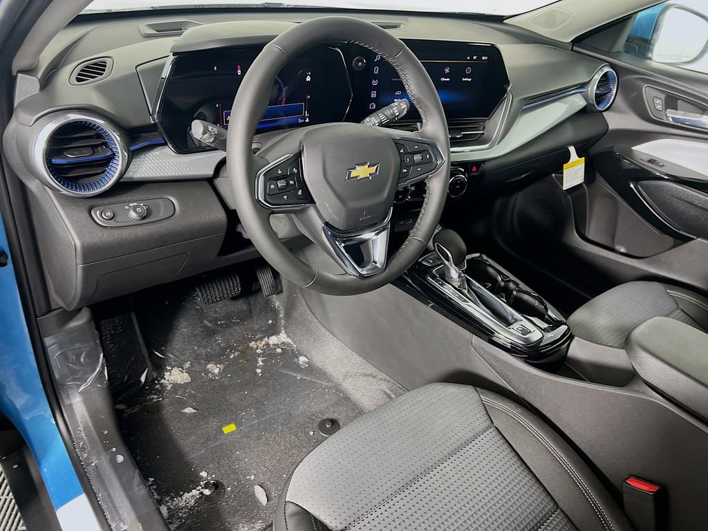 New 2026 Chevrolet Trax LT w/ Driver Confidence Package image 9