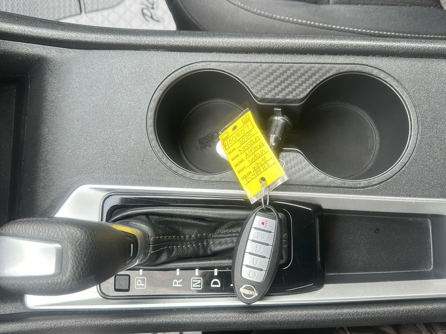 Used 2025 Nissan Altima 2.5 SV FWD image 27
