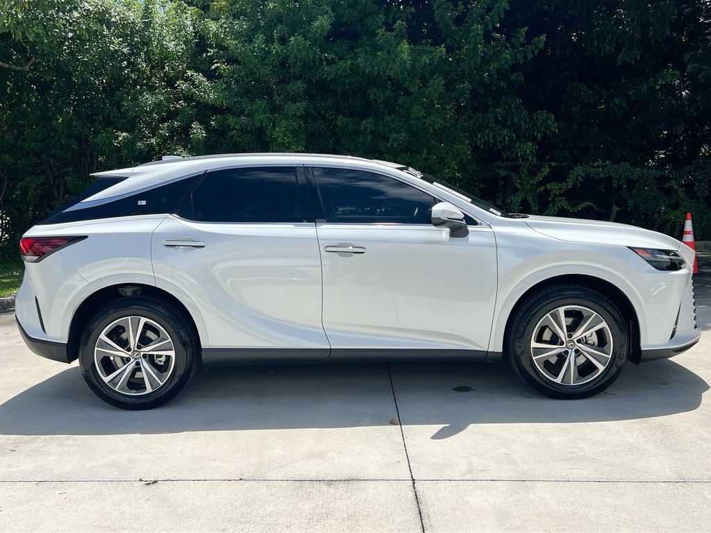 Certified 2026 Lexus RX 350 Premium w/ Accessory Package (Z1) FWD image 8