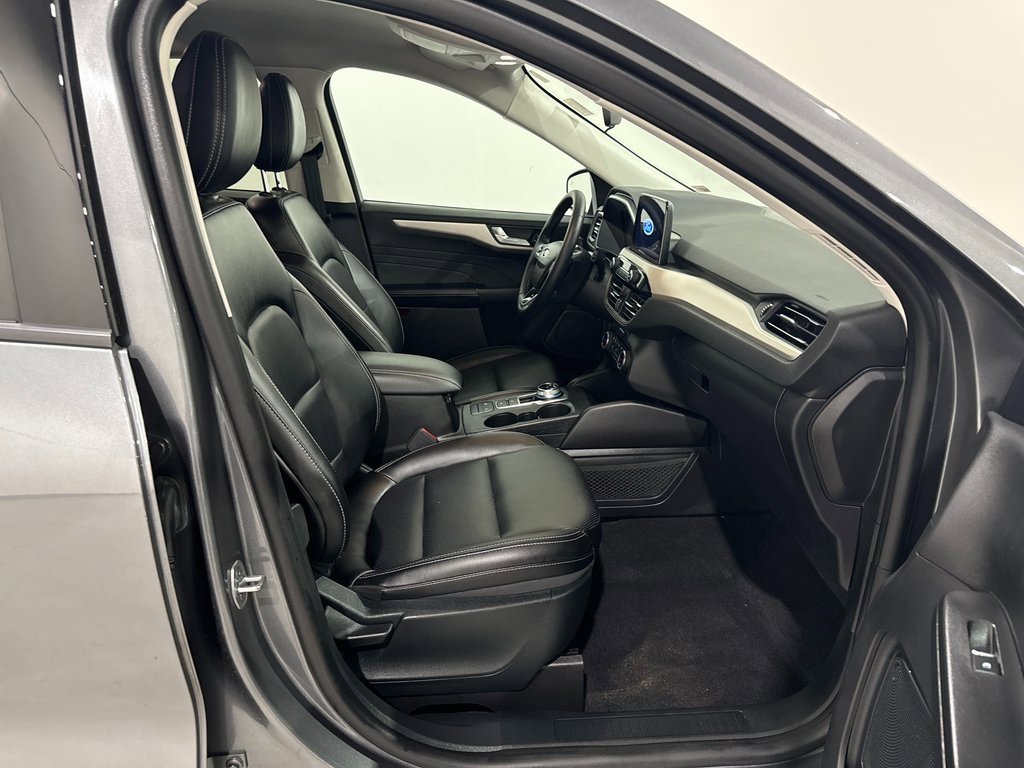 Used 2022 Ford Escape SEL image 22